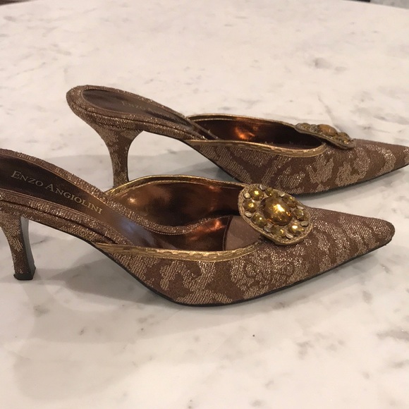 Mule Pumps - Picture 2 of 3